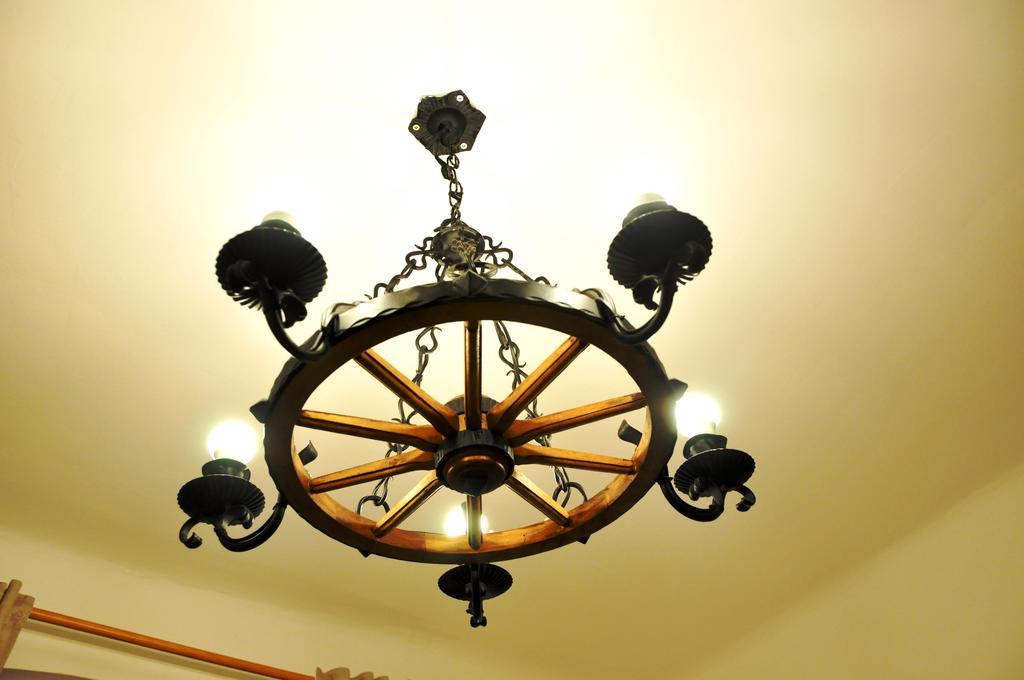 Traditional Slovak Apartment Bratislava Esterno foto
