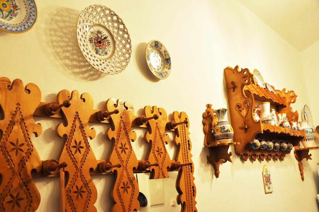 Traditional Slovak Apartment Bratislava Esterno foto